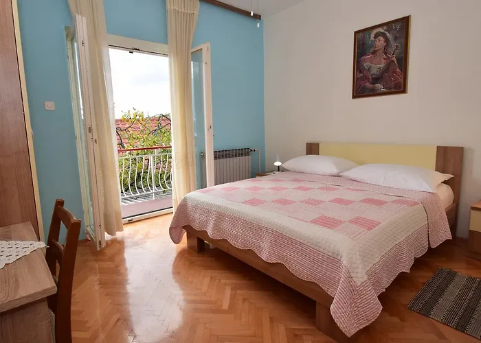 Mira Starigrad Paklenica