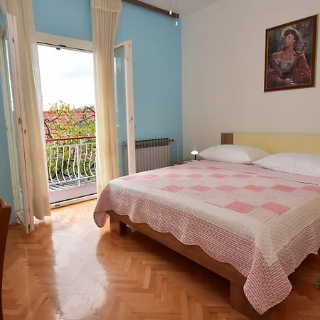 Mira Starigrad Paklenica