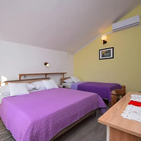 Mira 3* Starigrad Paklenica